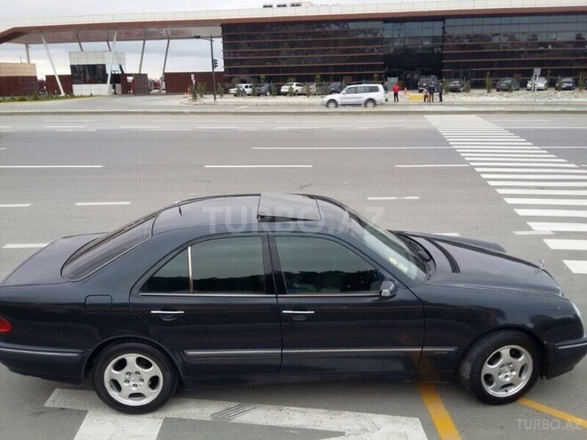 Mercedes E 220 2000, 435,000 km - 2.2 l - Bakı