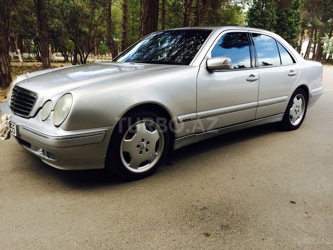 Mercedes E 240 2001, 317,041 km - 2.4 l - Bakı