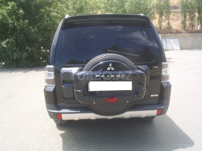 Mitsubishi Pajero 2008, 86,000 km - 3.0 l - Bakı