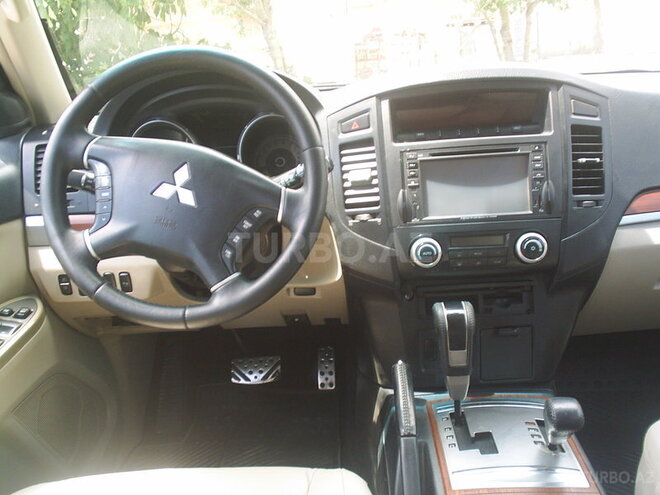 Mitsubishi Pajero 2008, 86,000 km - 3.0 l - Bakı