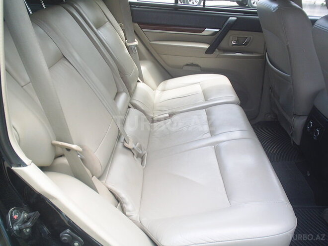 Mitsubishi Pajero 2008, 86,000 km - 3.0 l - Bakı