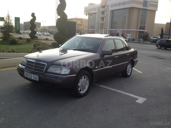 Mercedes C 180 1995, 187,000 km - 1.8 l - Bakı