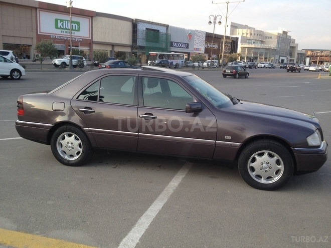 Mercedes C 180 1995, 187,000 km - 1.8 l - Bakı