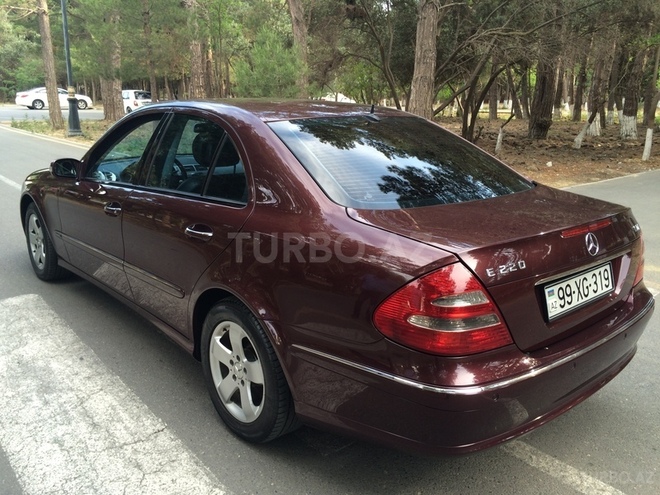 Mercedes E 220 2006, 197,000 km - 2.2 l - Sumqayıt