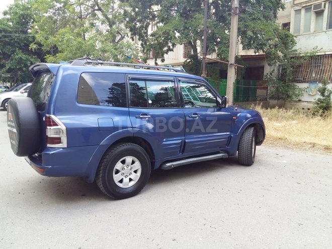 Mitsubishi Pajero 2000, 292,474 km - 3.2 l - Bakı