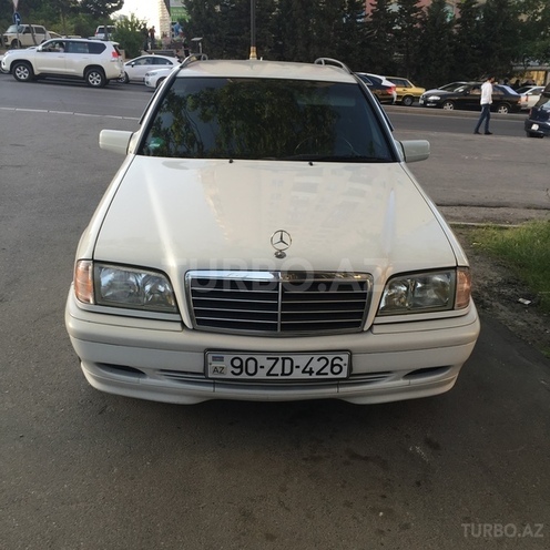 Mercedes C 220 2000, 258,000 km - 0.3 l - Bakı
