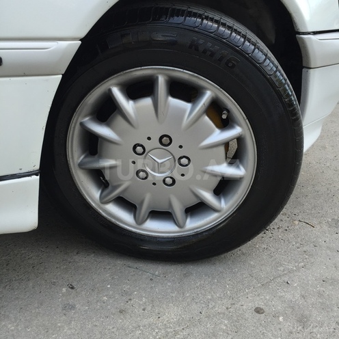 Mercedes C 220 2000, 257,000 km - 2.2 l - Bakı