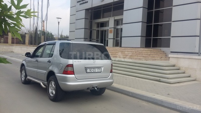 Mercedes ML 270 2001, 280,123 km - 2.7 l - Bakı
