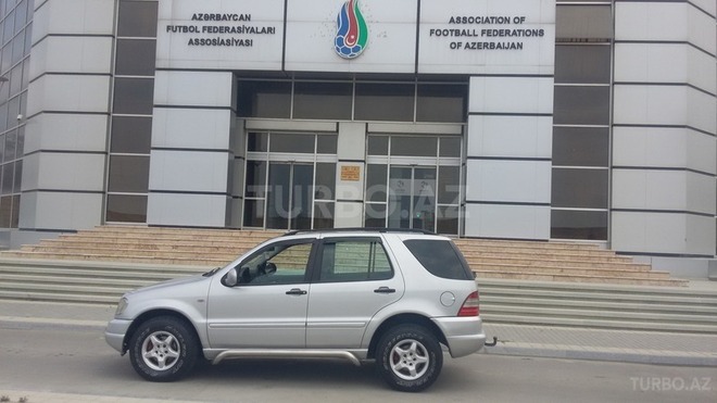 Mercedes ML 270 2001, 280,123 km - 2.7 l - Bakı