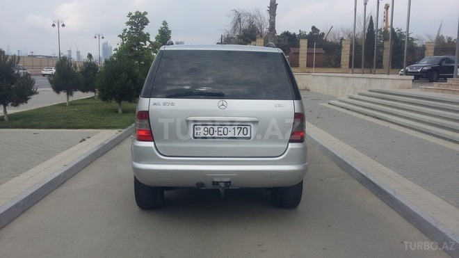 Mercedes ML 270 2001, 280,123 km - 2.7 l - Bakı
