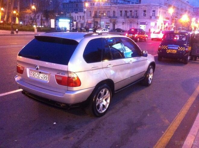 BMW X5 2001, 156,000 km - 4.4 l - Bakı