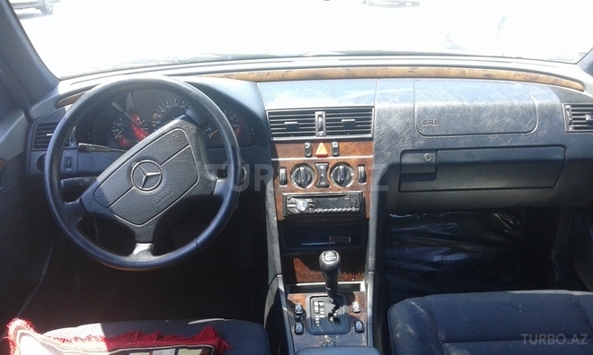 Mercedes C 180 1997, 390,000 km - 1.8 l - Bakı