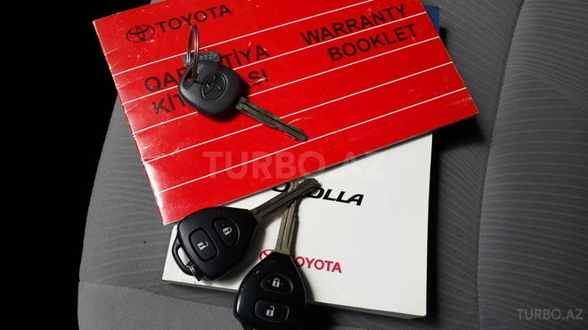 Toyota Corolla 2012, 105,000 km - 1.8 л - Bakı