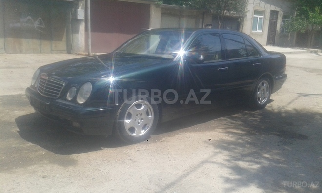 Mercedes E 270 2000, 280,000 km - 2.7 л - Bakı