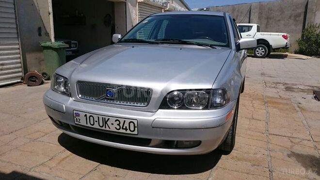 Volvo  2004, 206,000 km - 2.0 l - Bakı