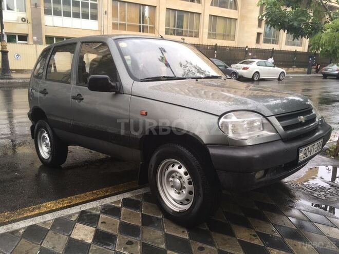 Chevrolet Niva 2005, 200,000 km - 1.7 l - Bakı
