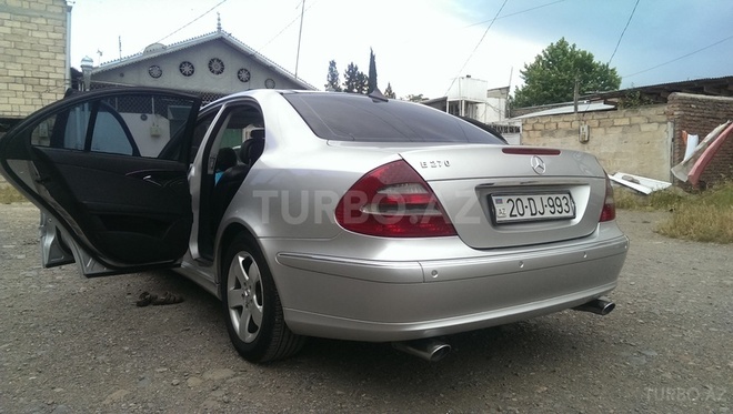 Mercedes E 270 2002, 280,000 km - 2.7 l - Gəncə