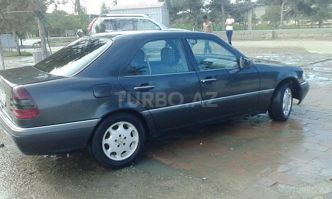 Mercedes C 180 1995, 40,000 km - 1.8 l - Sumqayıt