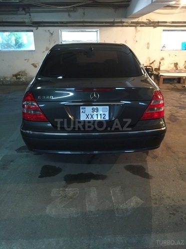 Mercedes E 320 2004, 198,000 km - 3.2 l - Bakı