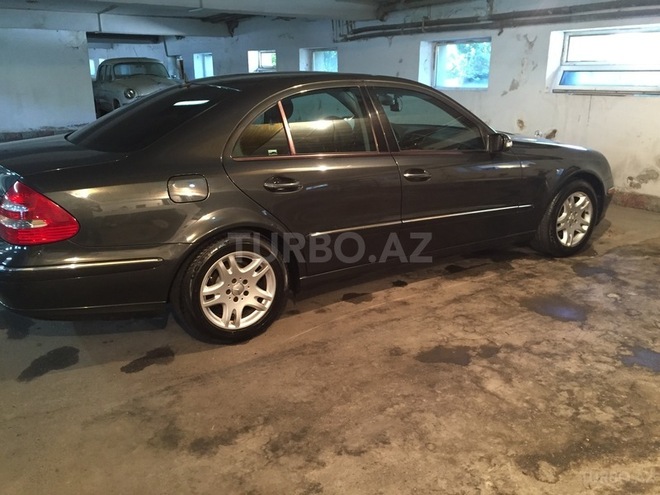 Mercedes E 320 2004, 198,000 km - 3.2 l - Bakı