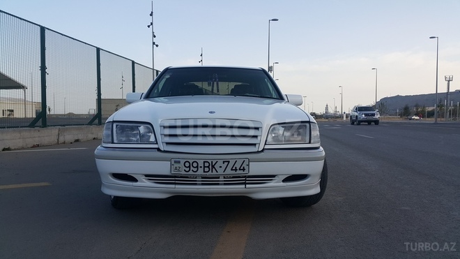 Mercedes C 230 1998, 210,000 km - 2.3 л - Bakı