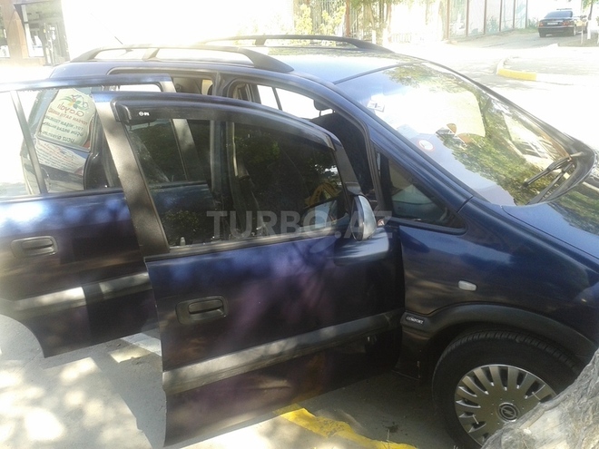 Opel Zafira 2000, 196,000 km - 1.8 l - Sumqayıt