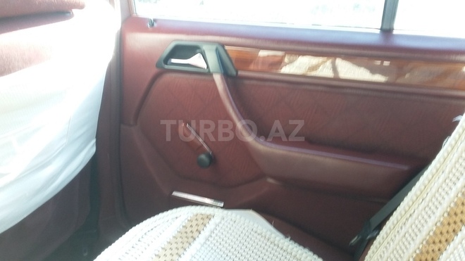 Mercedes E 220 1994, 300,000 km - 2.2 l - Bakı