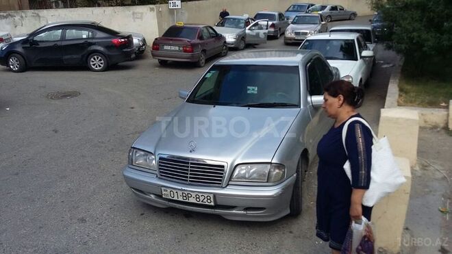 Mercedes C 220 2000, 457,000 km - 2.2 l - Bakı