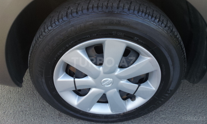 Nissan Sunny 2012, 495,633 km - 1.5 л - Sumqayıt