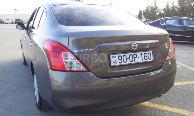 Nissan Sunny 2012, 495,633 km - 1.5 л - Sumqayıt