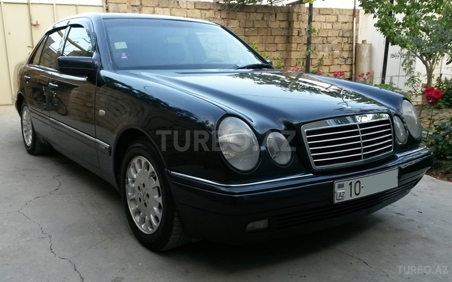 Mercedes E 230 1997, 270,000 km - 2.3 л - Bakı