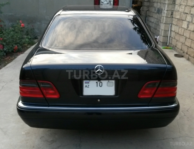Mercedes E 230 1997, 270,000 km - 2.3 л - Bakı