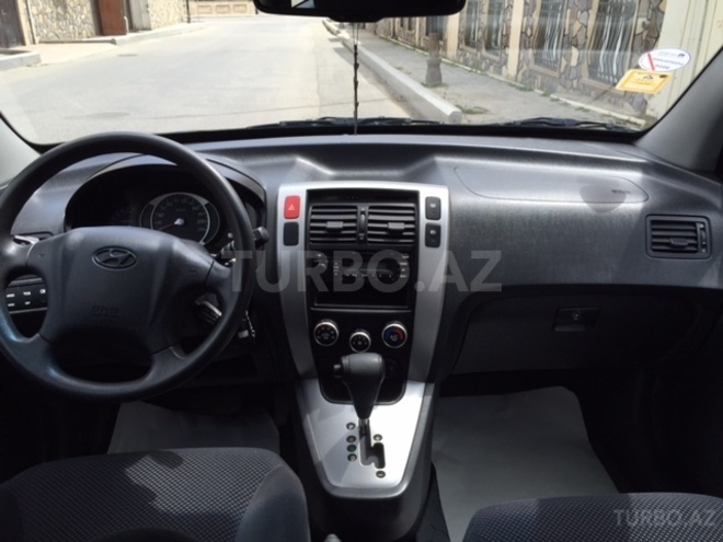 Hyundai Tucson 2007, 36,500 km - 2.0 l - Quba