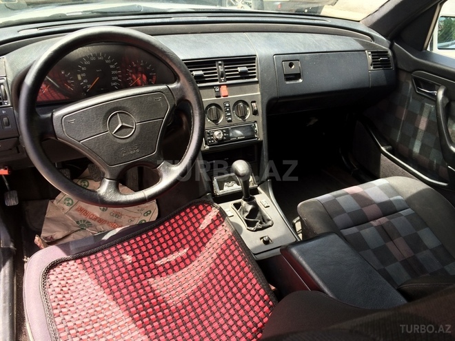Mercedes C 220 1994, 390,000 km - 2.2 l - Ağsu