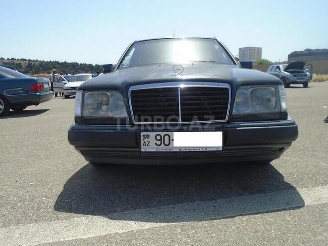 Mercedes E 220 1993, 400,000 km - 2.0 л - Bakı