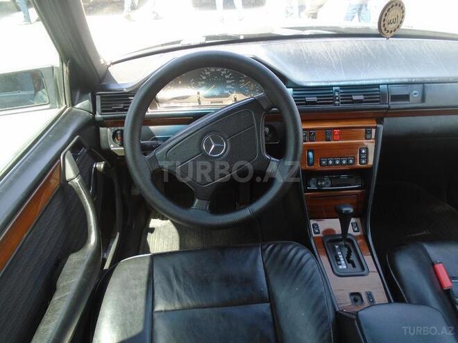 Mercedes E 220 1993, 400,000 km - 2.0 л - Bakı