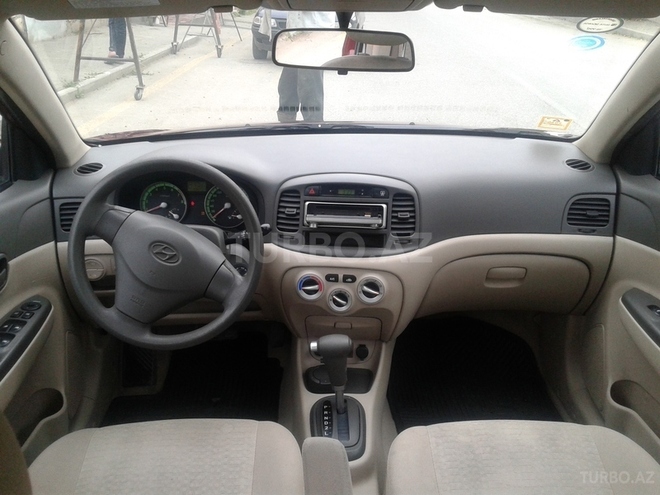 Hyundai Accent 2009, 105,500 km - 1.4 l - Quba