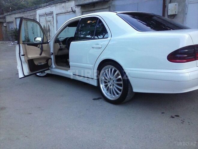 Mercedes E 240 2000, 185,000 km - 2.4 l - Bakı