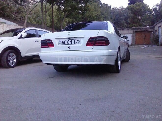 Mercedes E 240 2000, 185,000 km - 2.4 l - Bakı