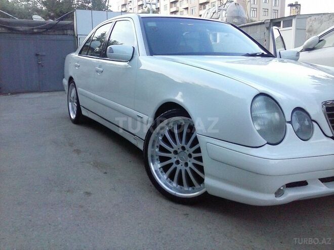 Mercedes E 240 2000, 185,000 km - 2.4 l - Bakı