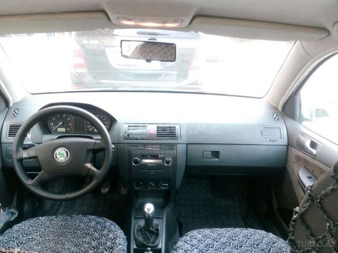 Skoda Fabia 2000, 31,000 km - 1.4 l - Bakı