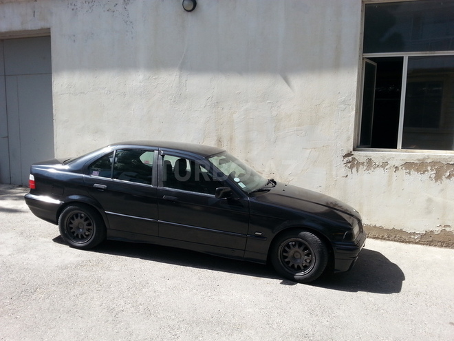 BMW 320 1996, 333,000 km - 2.0 l - Sumqayıt