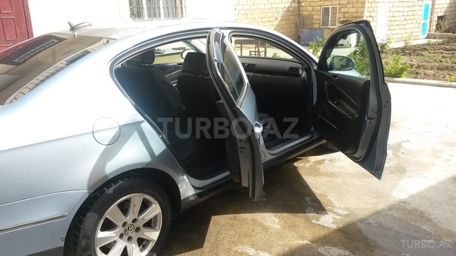 Volkswagen Passat 2005, 169,000 km - 2.0 l - Bakı