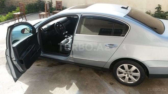 Volkswagen Passat 2005, 169,000 km - 2.0 l - Bakı
