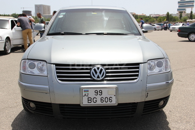 Volkswagen Passat 2004, 320,000 km - 1.8 l - Bakı