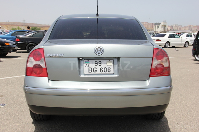 Volkswagen Passat 2004, 320,000 km - 1.8 l - Bakı