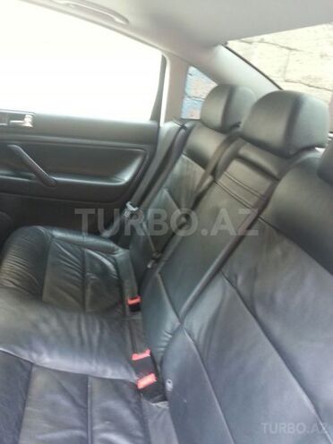Volkswagen Passat 2003, 196,000 km - 2.0 l - Bakı