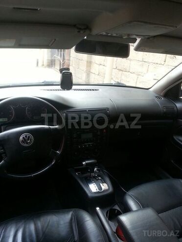 Volkswagen Passat 2003, 196,000 km - 2.0 l - Bakı