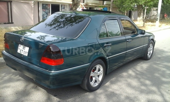 Mercedes C 230 1998, 286,000 km - 2.3 l - Bakı