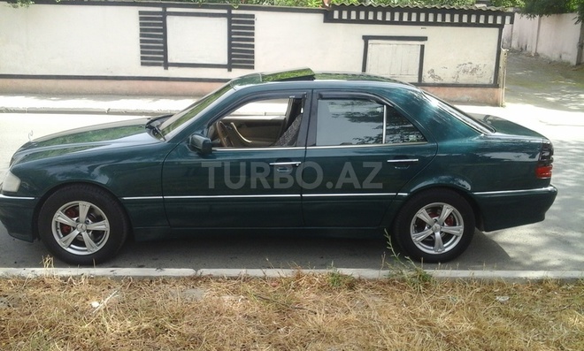 Mercedes C 230 1998, 286,000 km - 2.3 l - Bakı